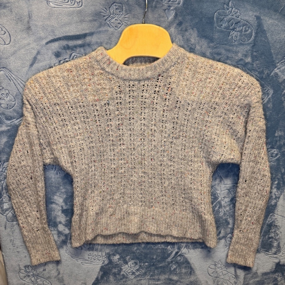 1805 | Chelsea & Violet Confetti Knit Cropped Pullover Sweater Gray Womens M